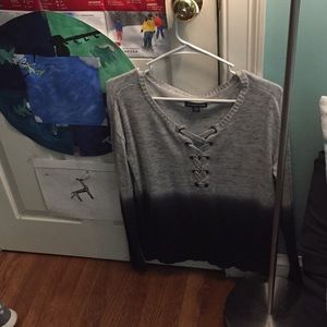American Eagle faded v-neck sweater